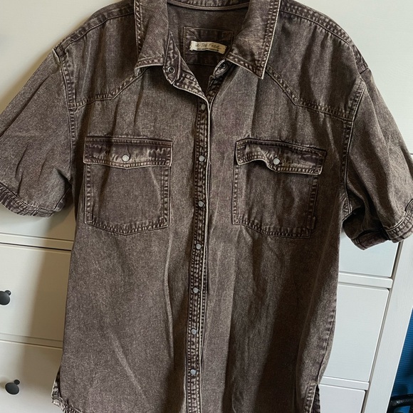 Free People We The Free The Short Of It Denim Top Dirty Deeds - Picture 3 of 3